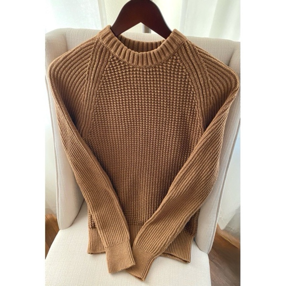 Banana Republic Ribbed-Knit Sweater (Size XS)